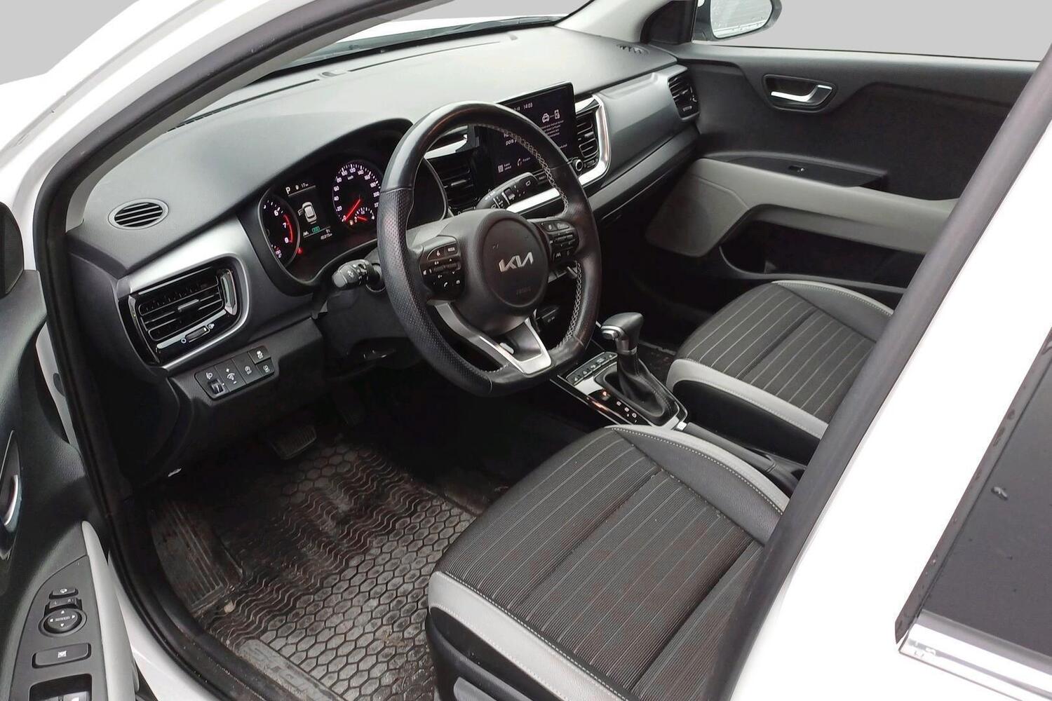 Kia Stonic vaihtoauto