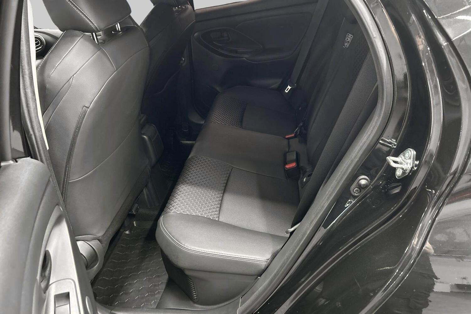 Mazda Mazda2 Hybrid vaihtoauto