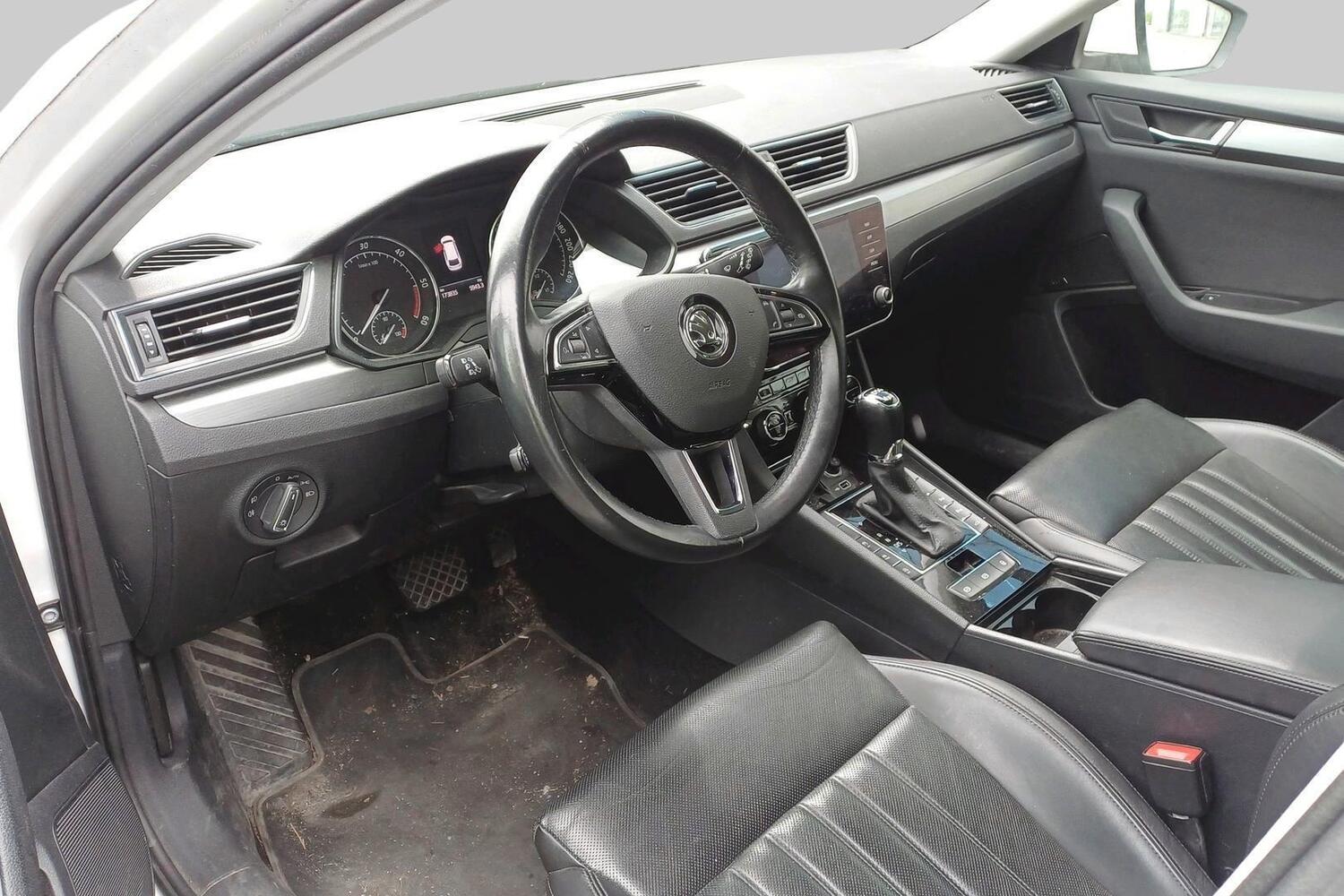 Skoda Superb vaihtoauto