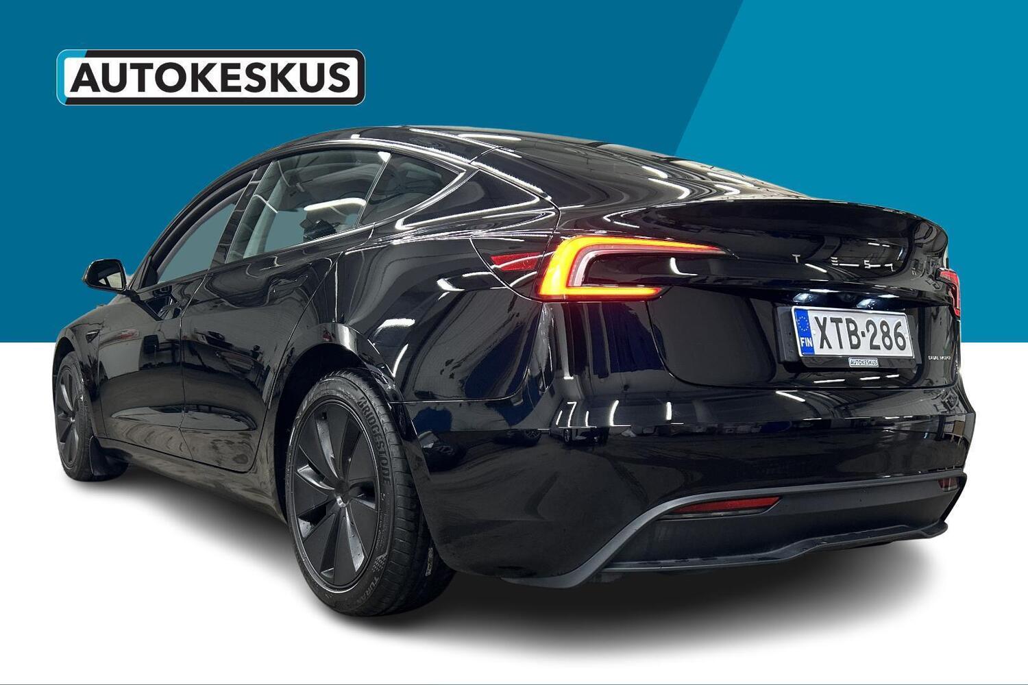 Tesla Model 3 vaihtoauto