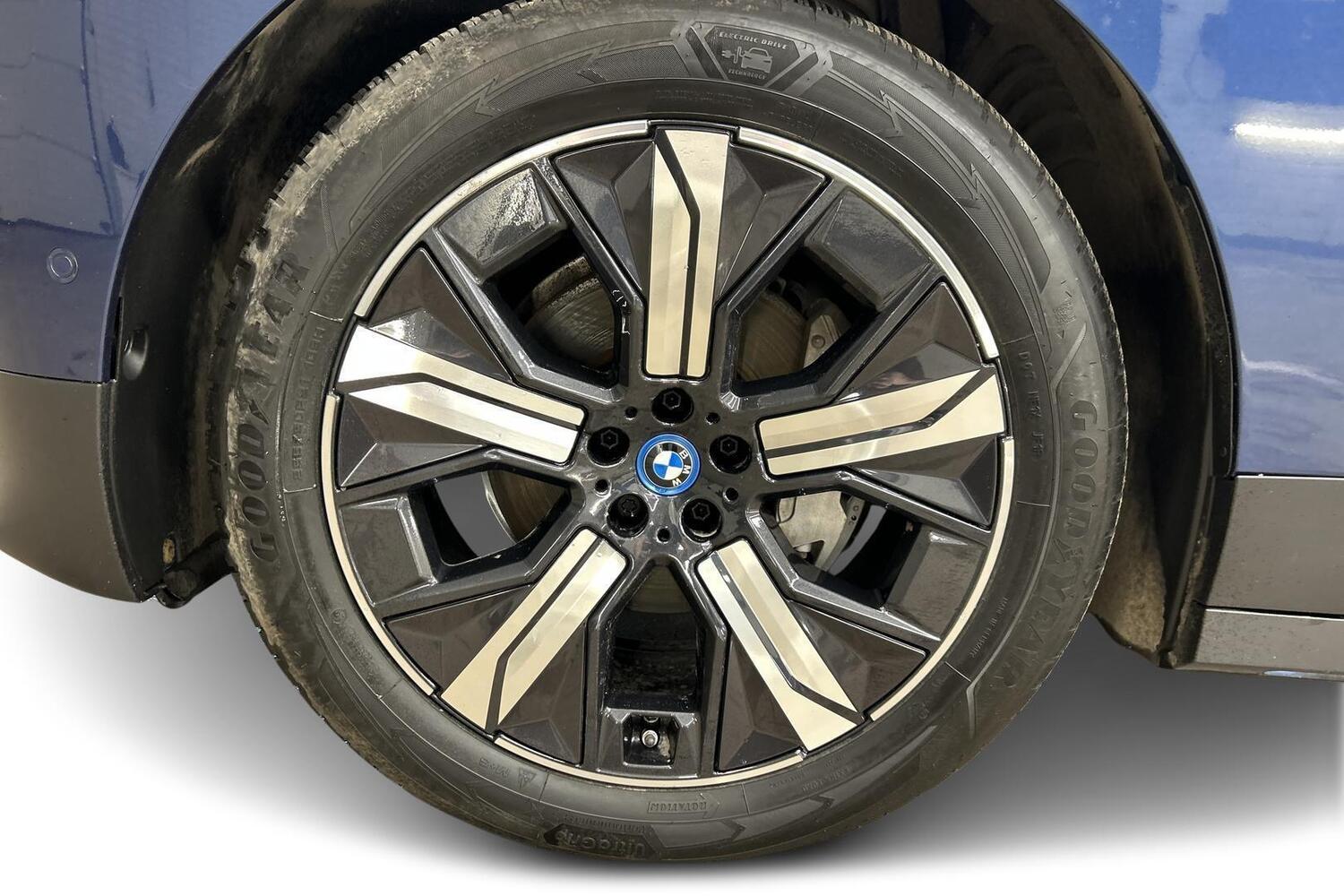 BMW iX vaihtoauto