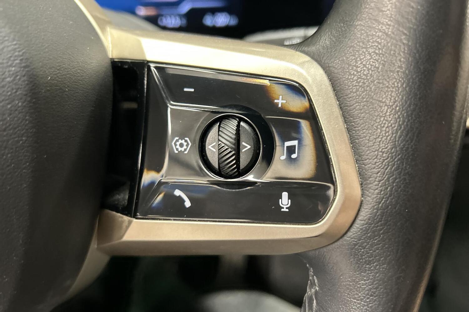 BMW iX vaihtoauto