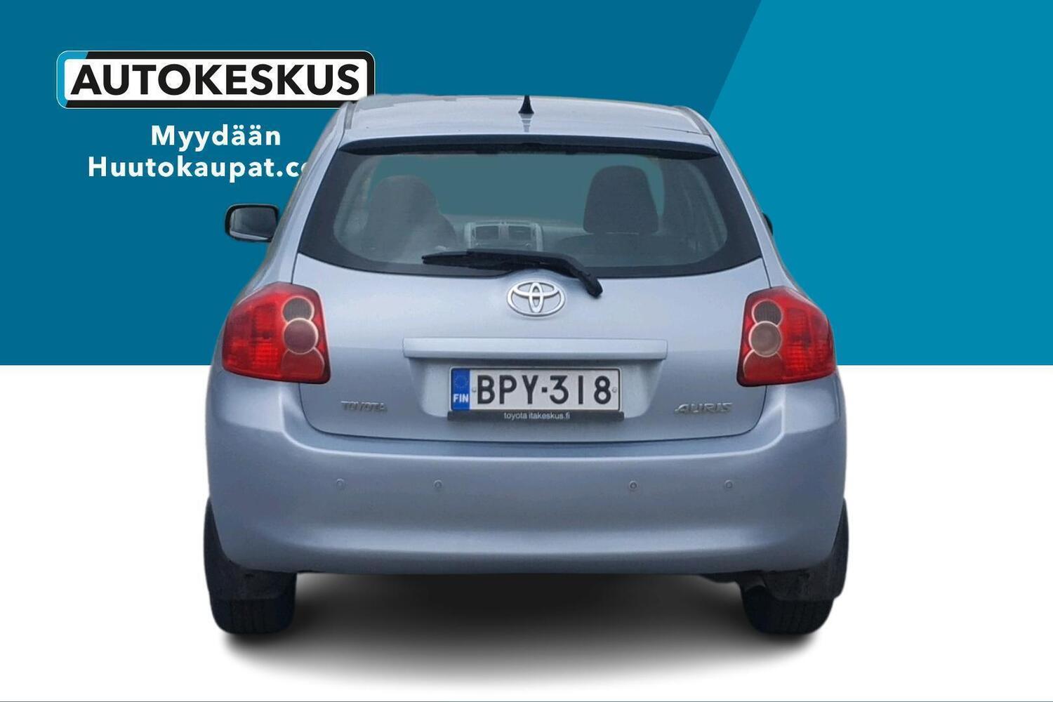 Toyota Auris vaihtoauto
