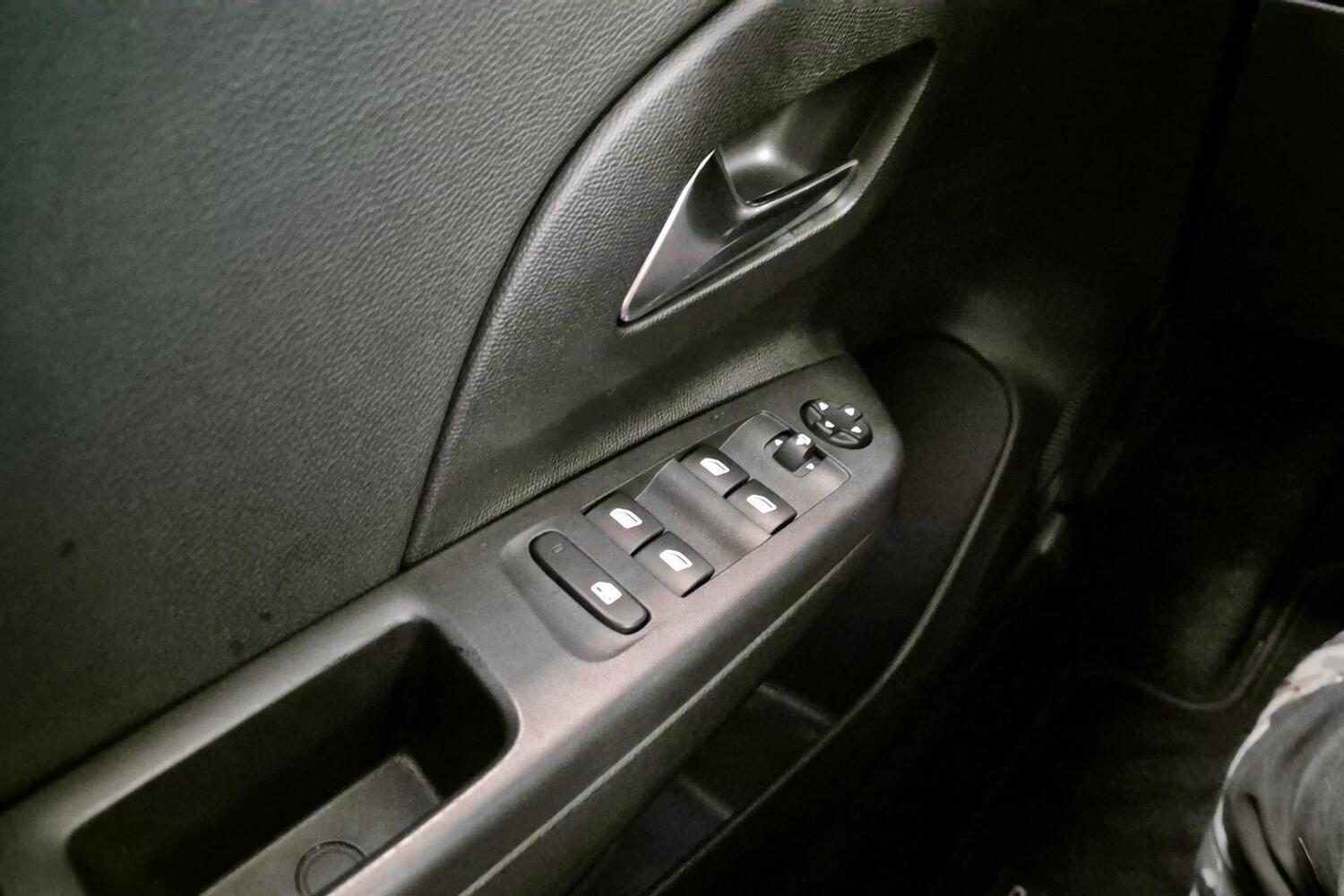 Opel Corsa vaihtoauto