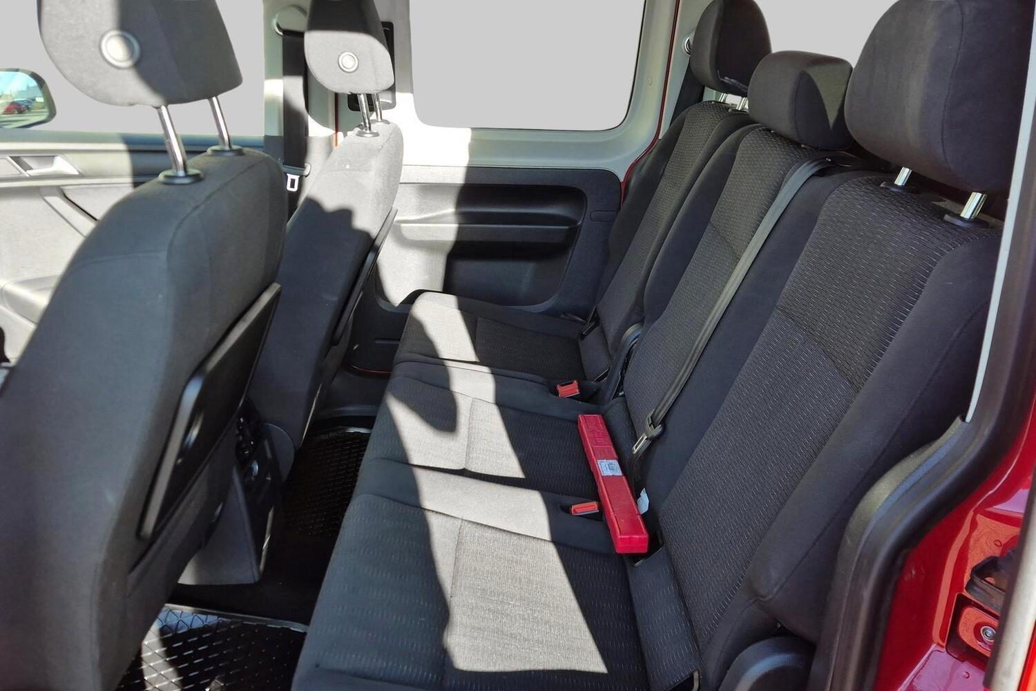 Volkswagen Caddy Maxi vaihtoauto