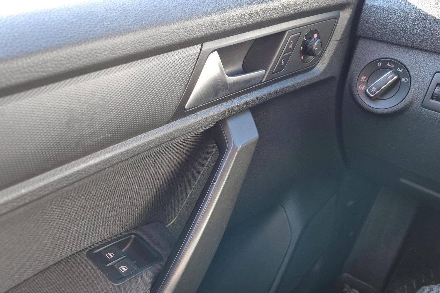 Volkswagen Caddy Maxi vaihtoauto