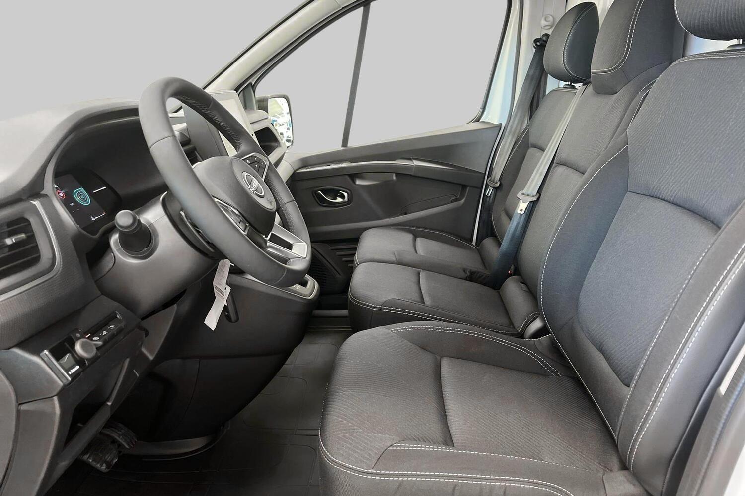 Nissan Primastar vaihtoauto