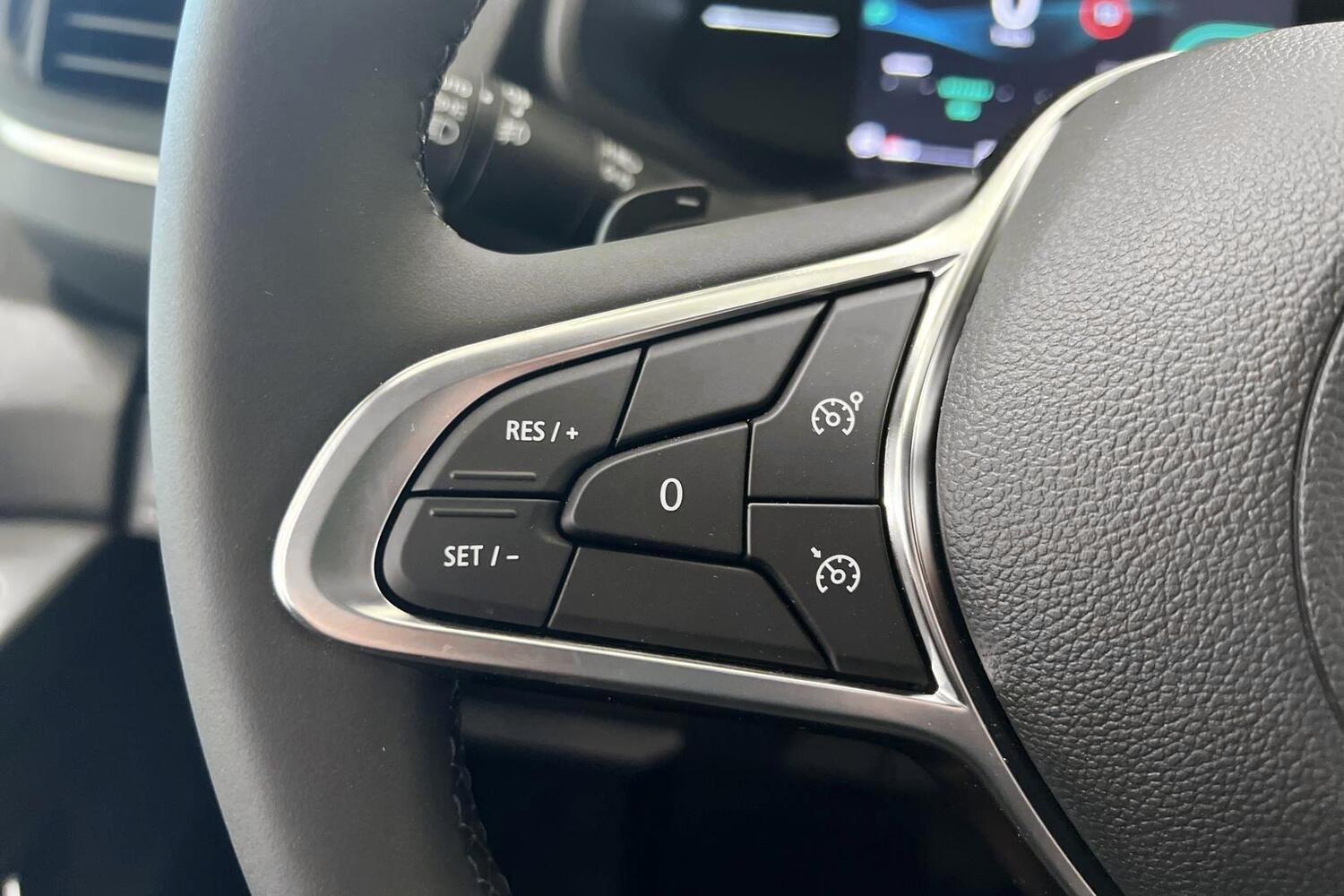 Nissan Primastar vaihtoauto