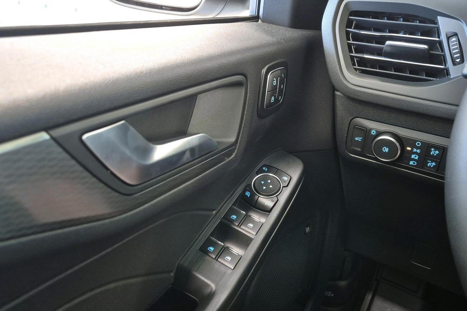 Ford Kuga vaihtoauto