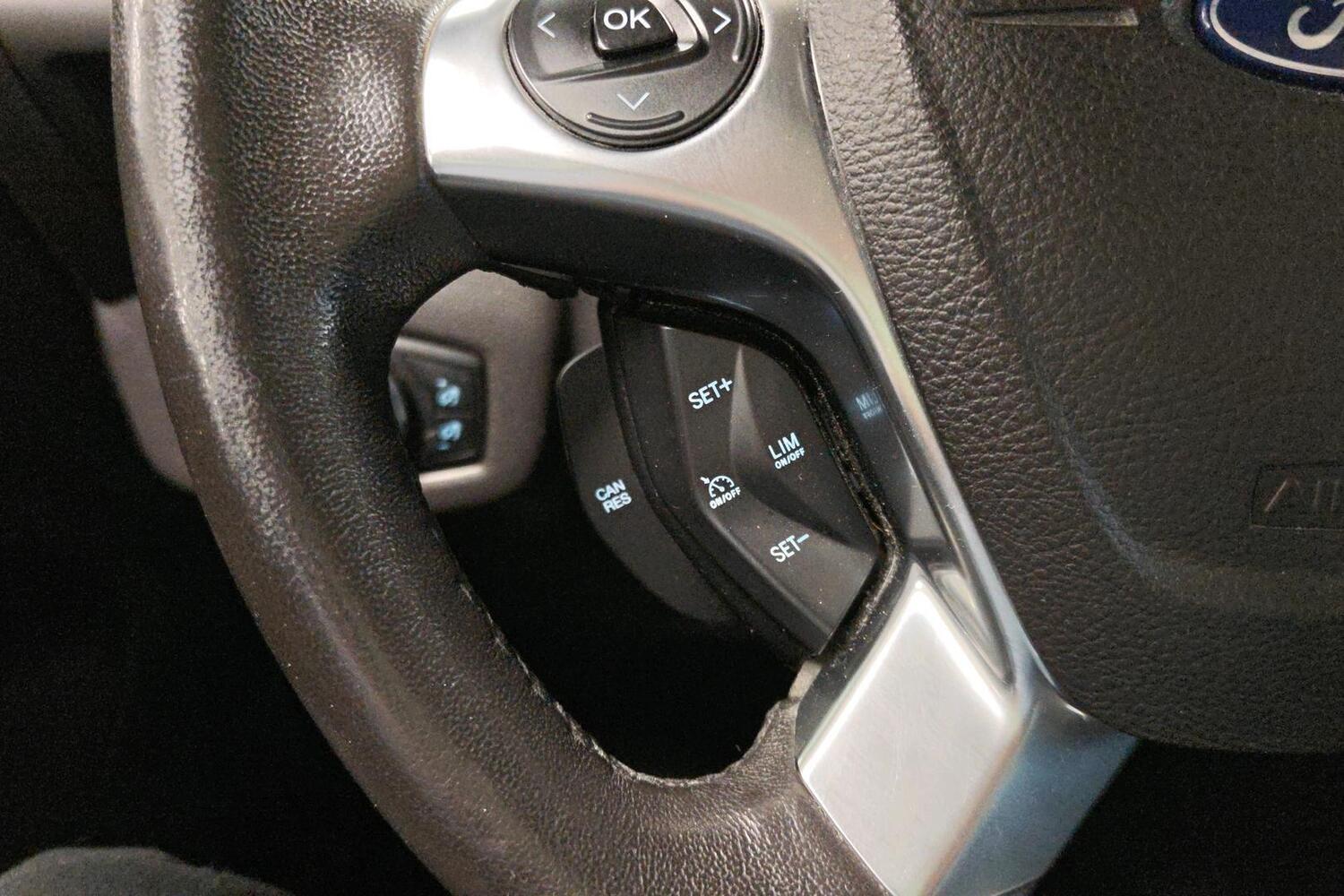 Ford Tourneo Connect vaihtoauto