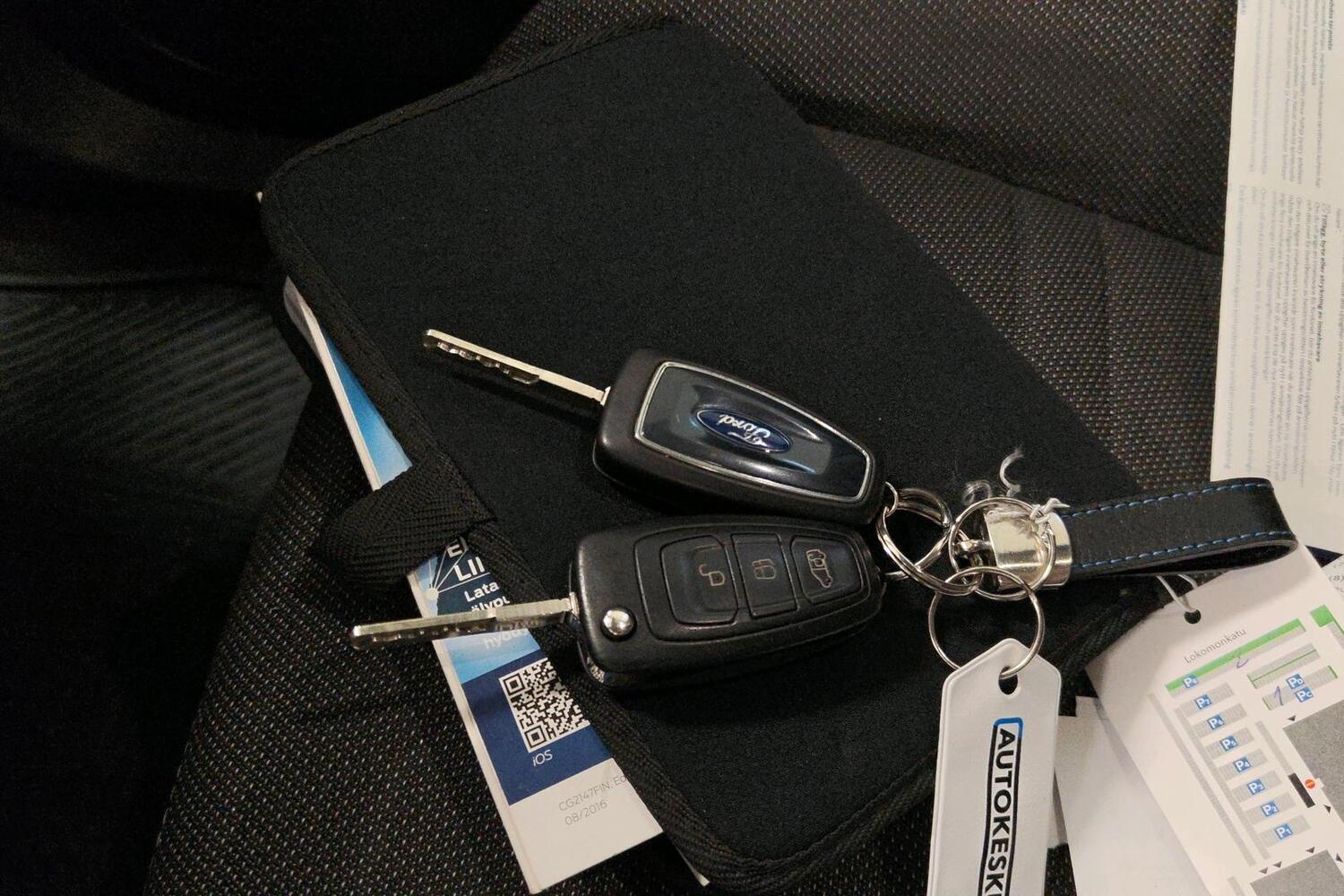 Ford Tourneo Connect vaihtoauto