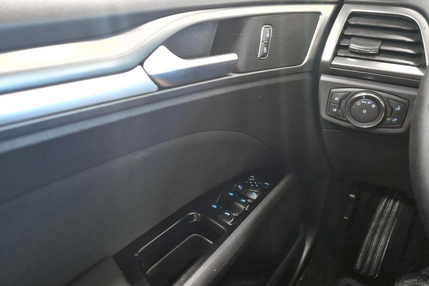 Ford Mondeo vaihtoauto