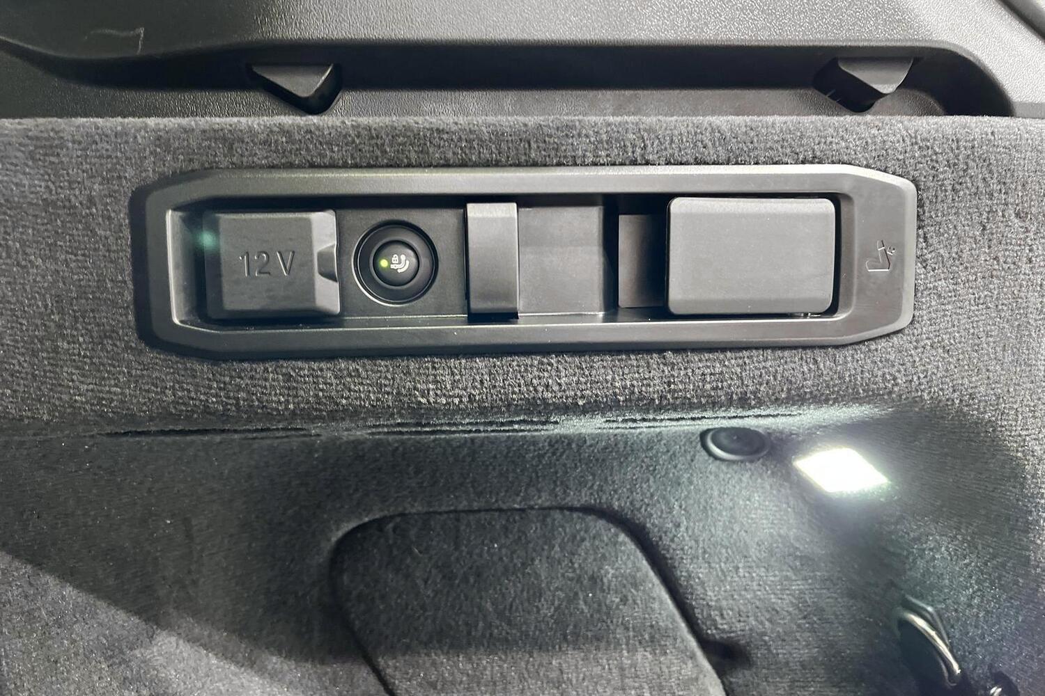 BMW i5 vaihtoauto