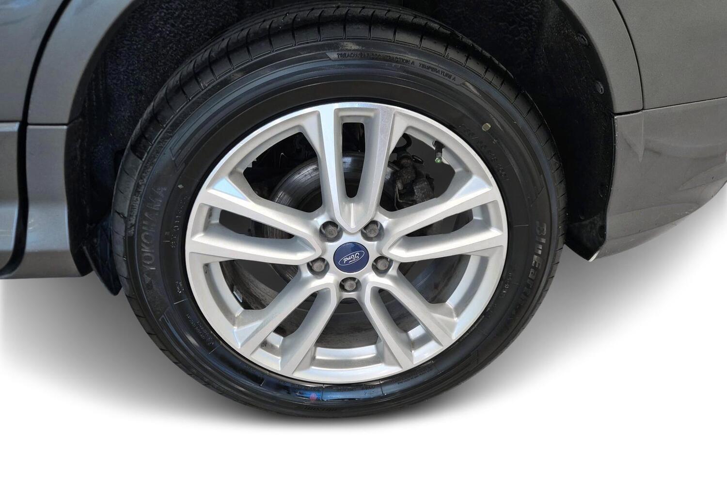 Ford Kuga vaihtoauto