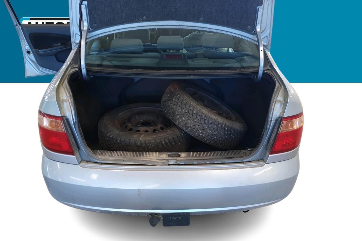 Nissan Almera vaihtoauto