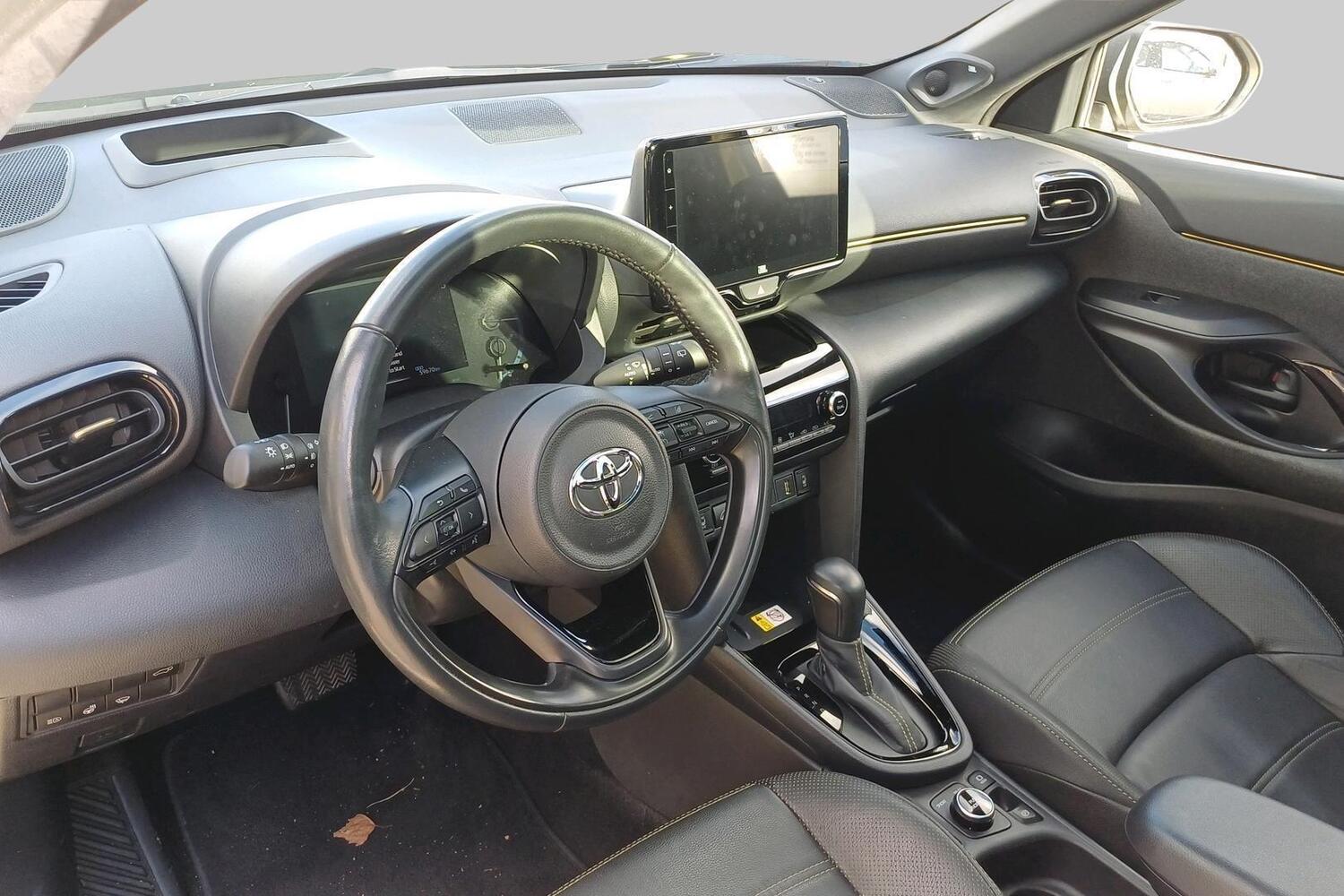 Toyota Yaris Cross vaihtoauto