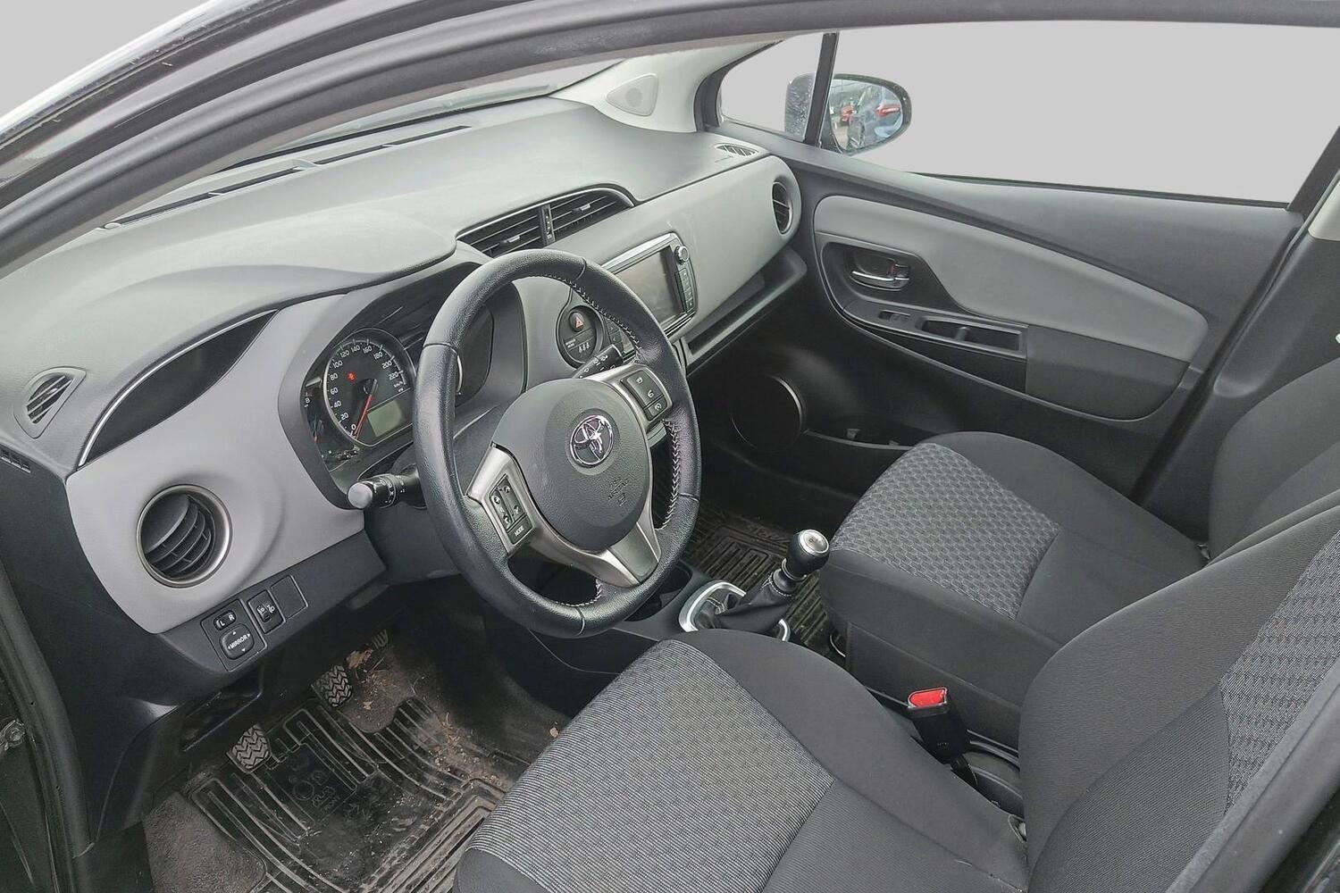 Toyota Yaris vaihtoauto