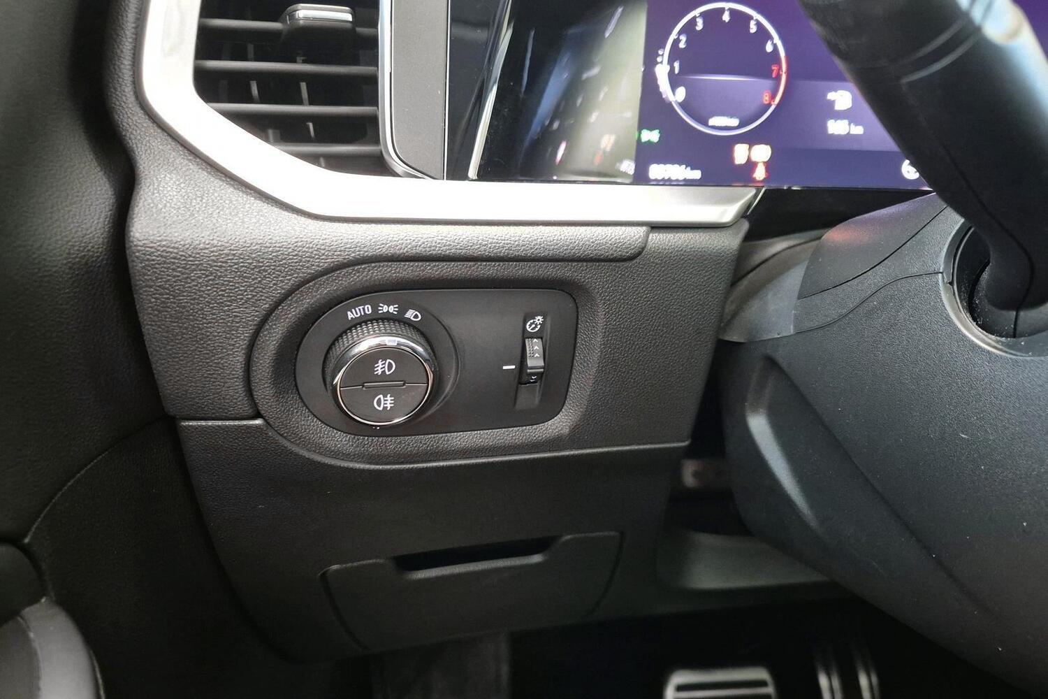 Opel Grandland vaihtoauto