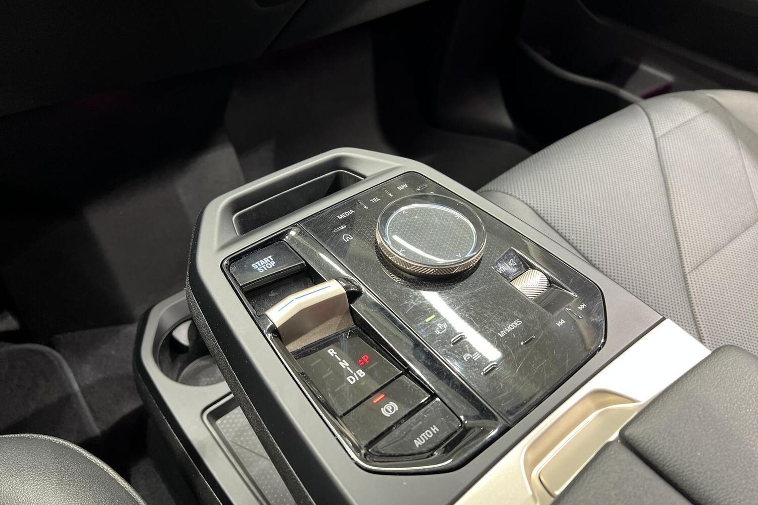 BMW iX vaihtoauto
