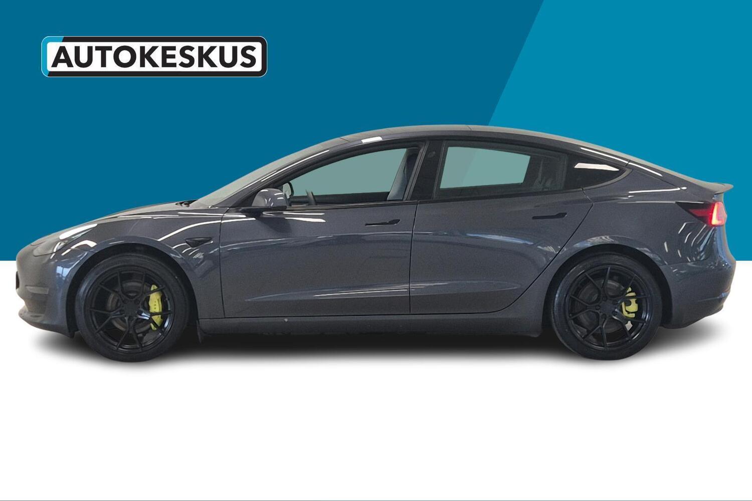 Tesla Model 3 vaihtoauto