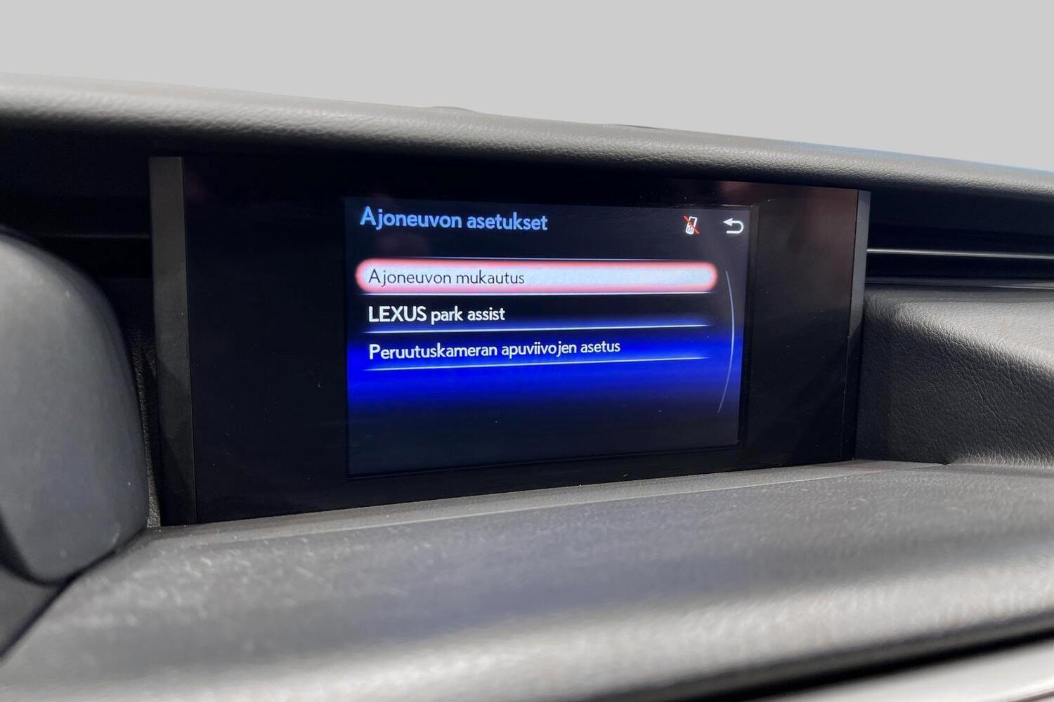 Lexus IS vaihtoauto