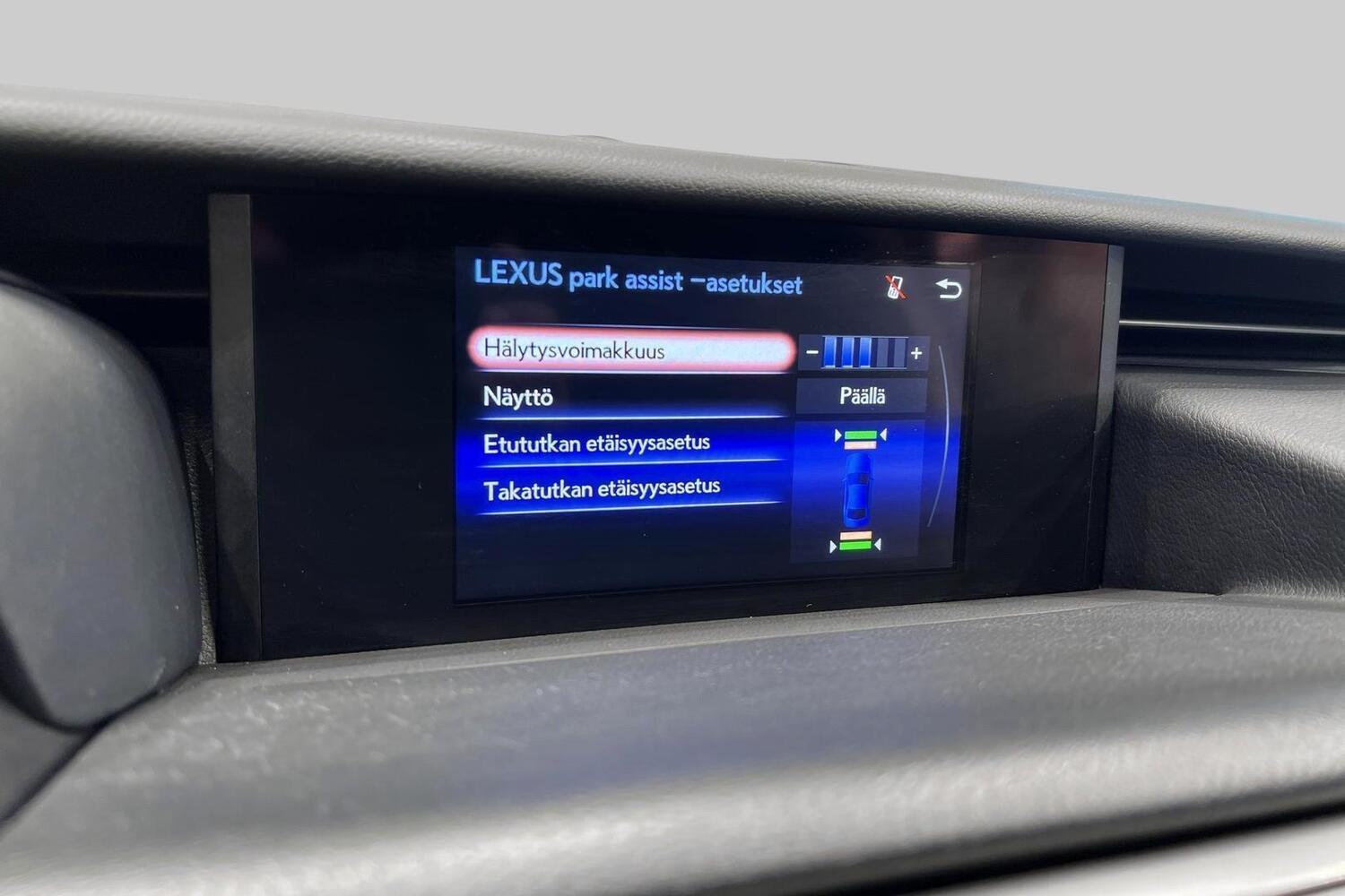Lexus IS vaihtoauto