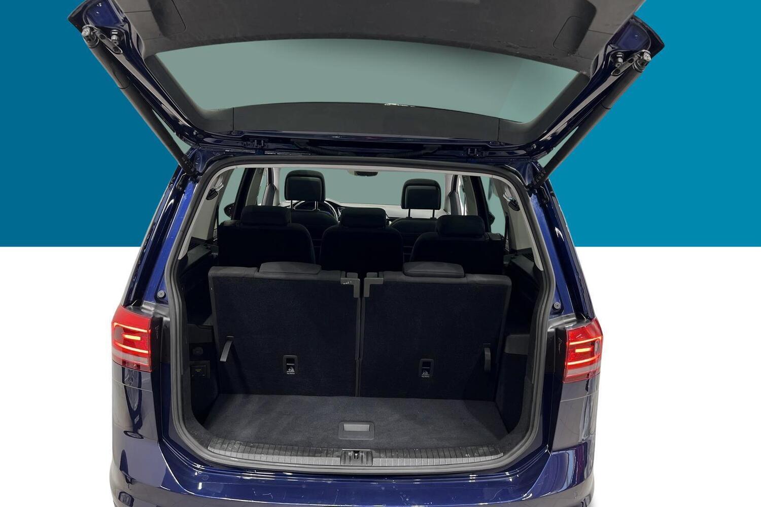Volkswagen Touran vaihtoauto