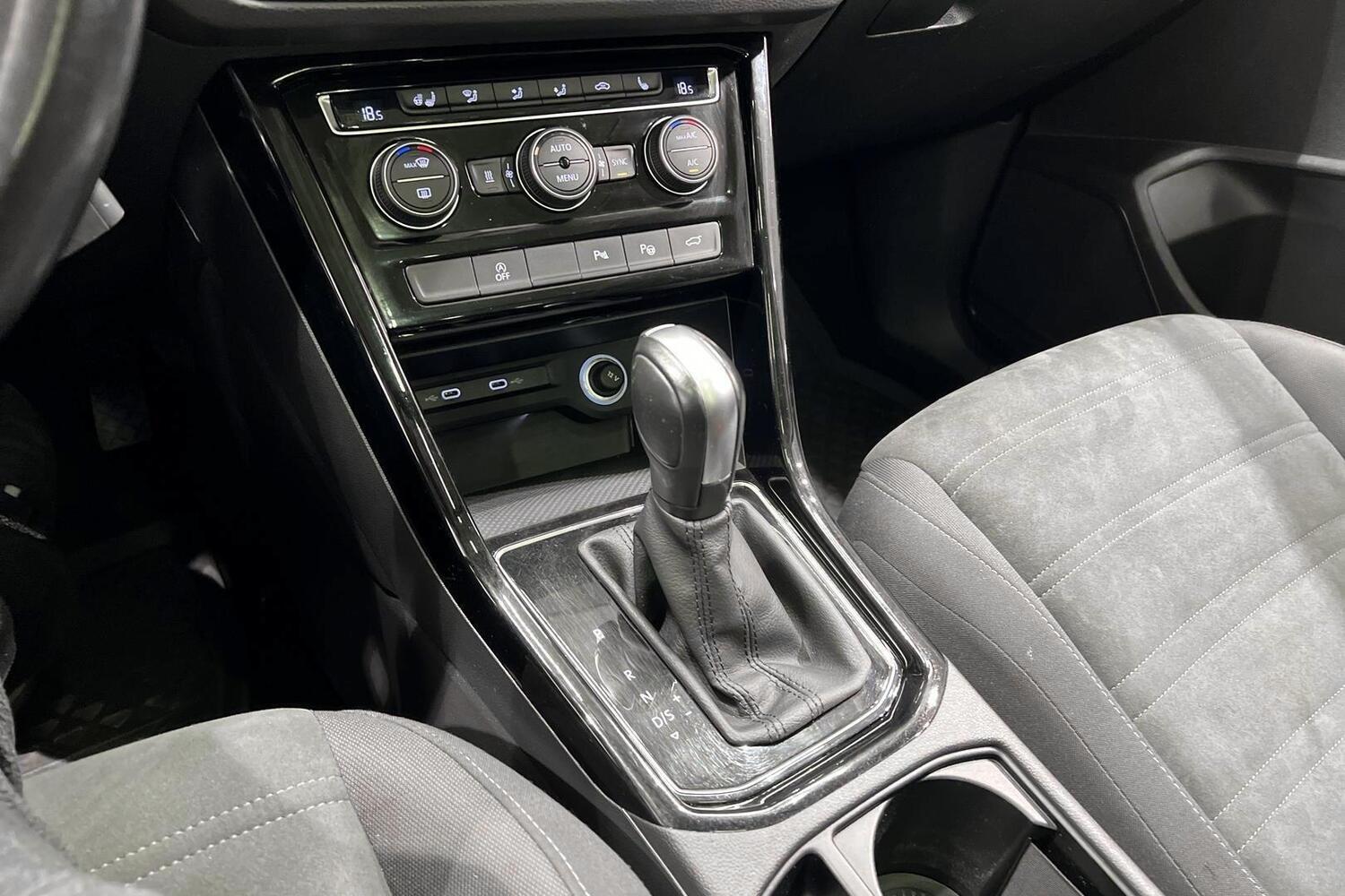 Volkswagen Touran vaihtoauto