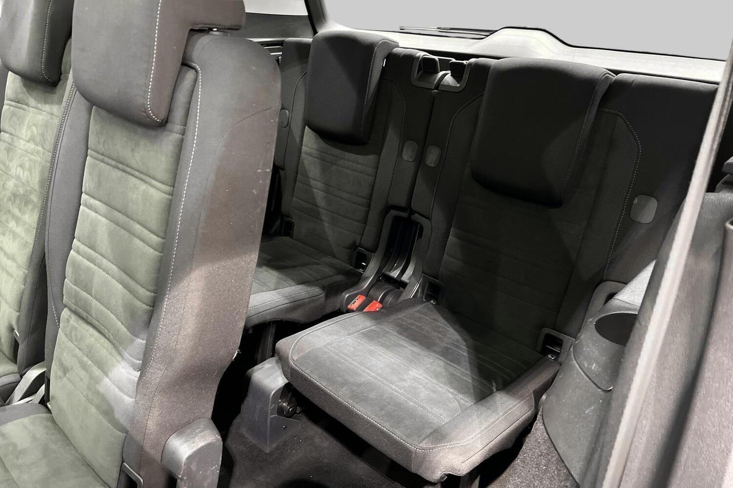 Volkswagen Touran vaihtoauto