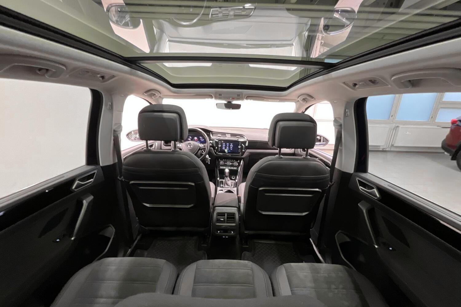 Volkswagen Touran vaihtoauto