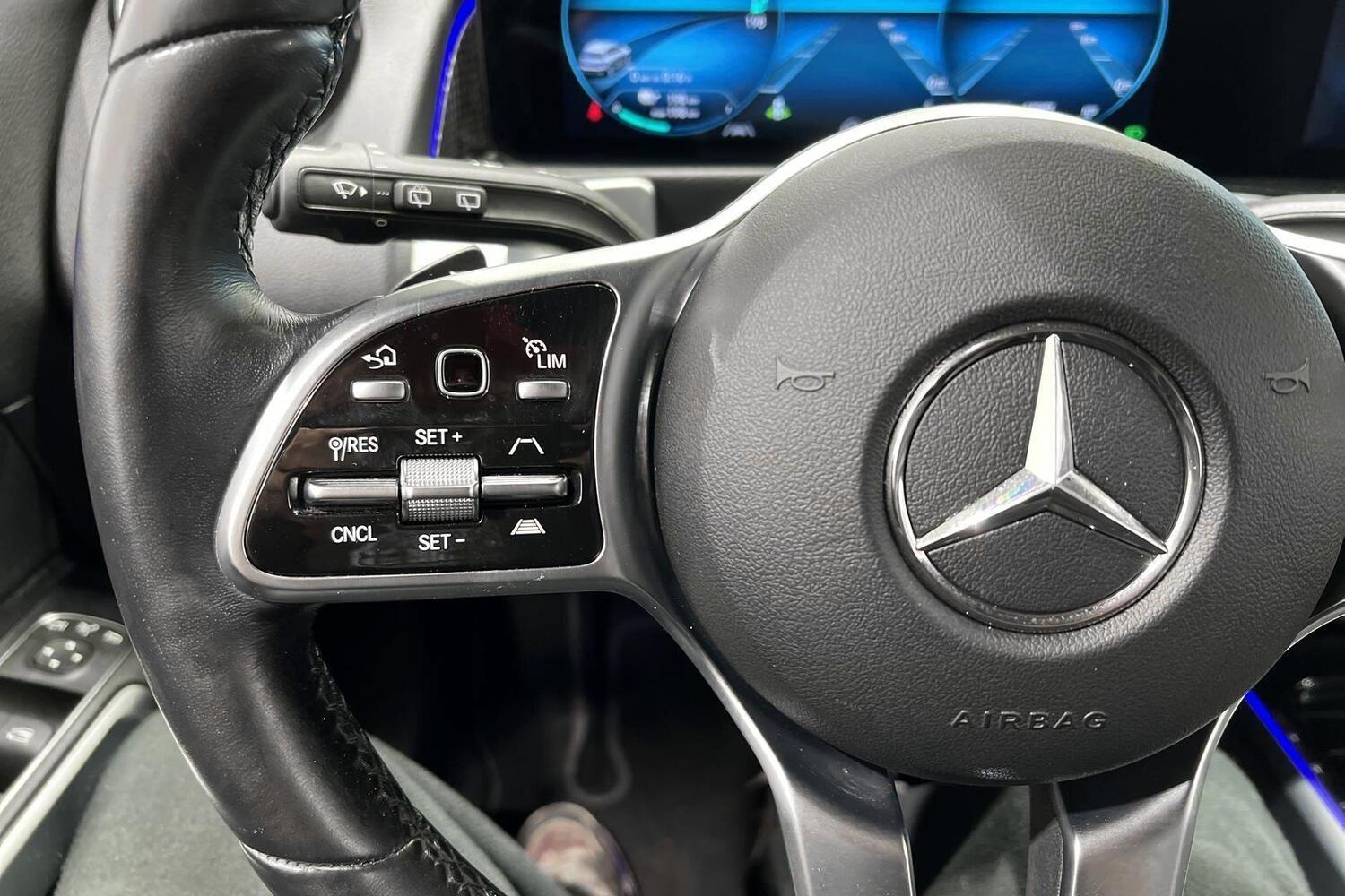 Mercedes-Benz EQB vaihtoauto