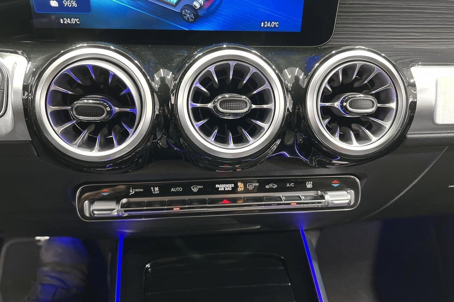 Mercedes-Benz EQB vaihtoauto