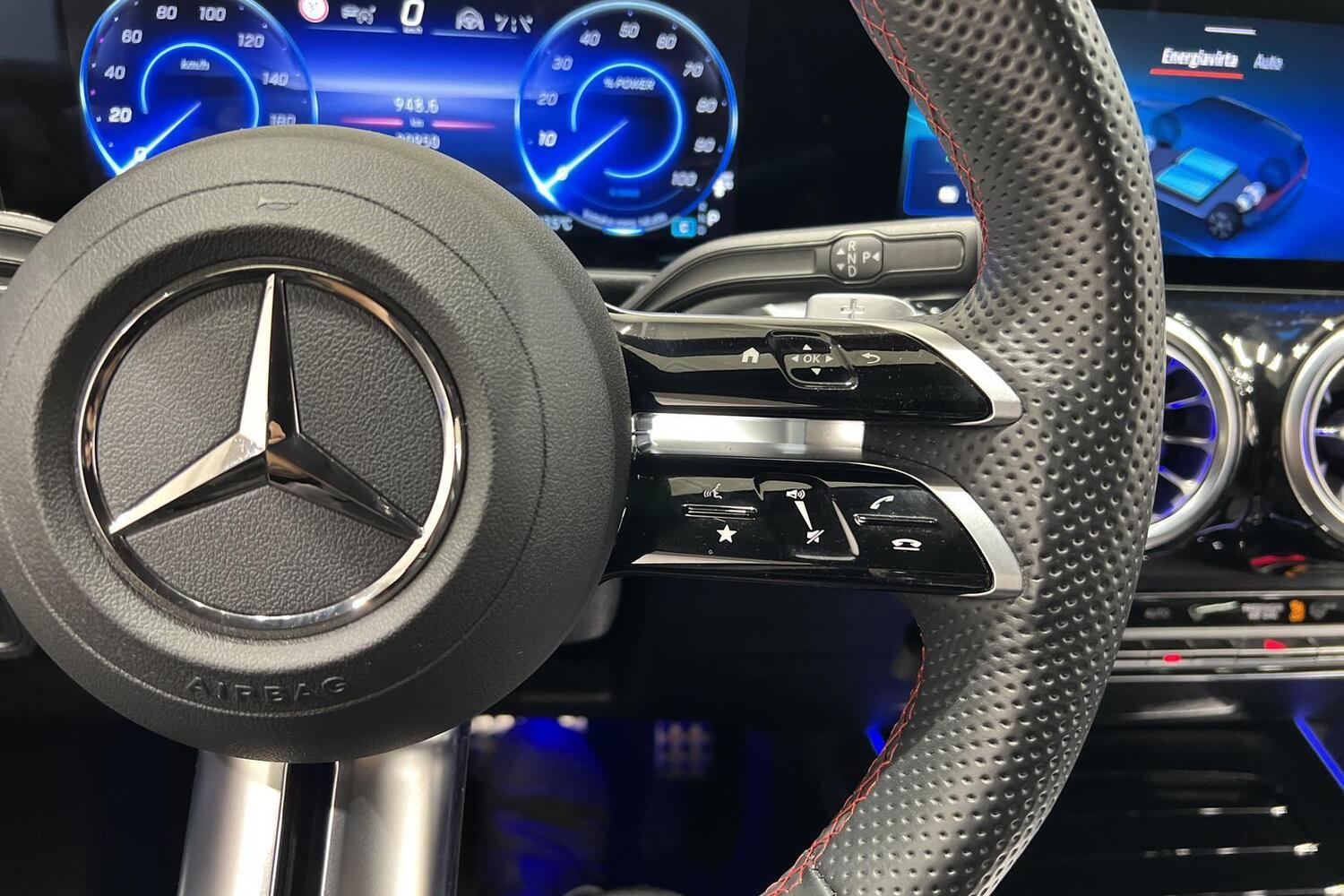 Mercedes-Benz EQB vaihtoauto