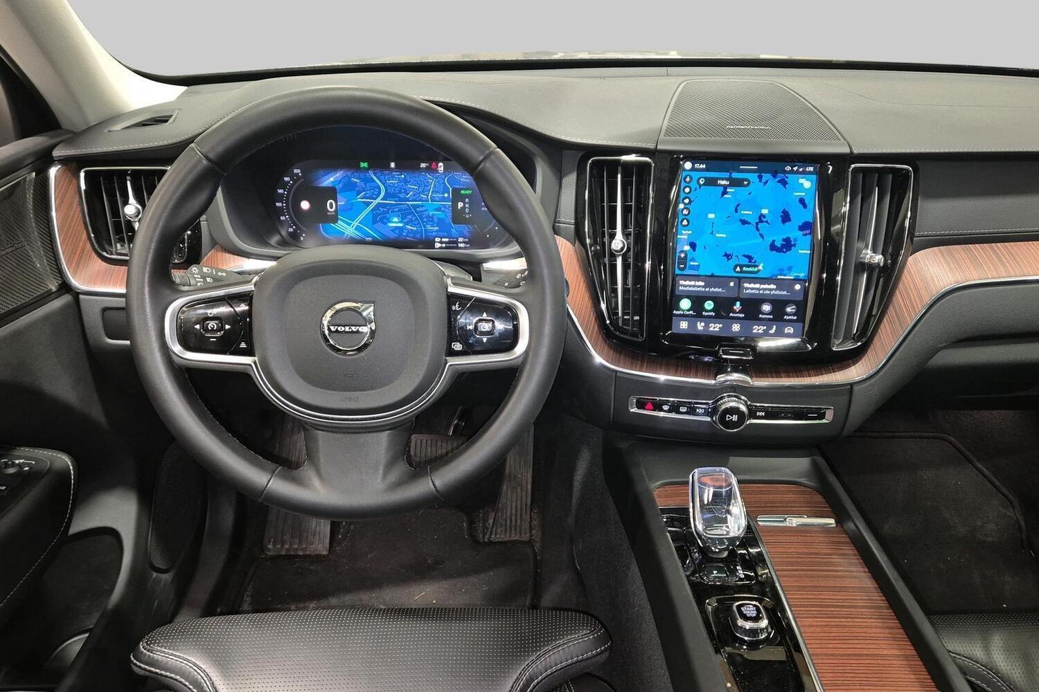 Volvo XC60 vaihtoauto