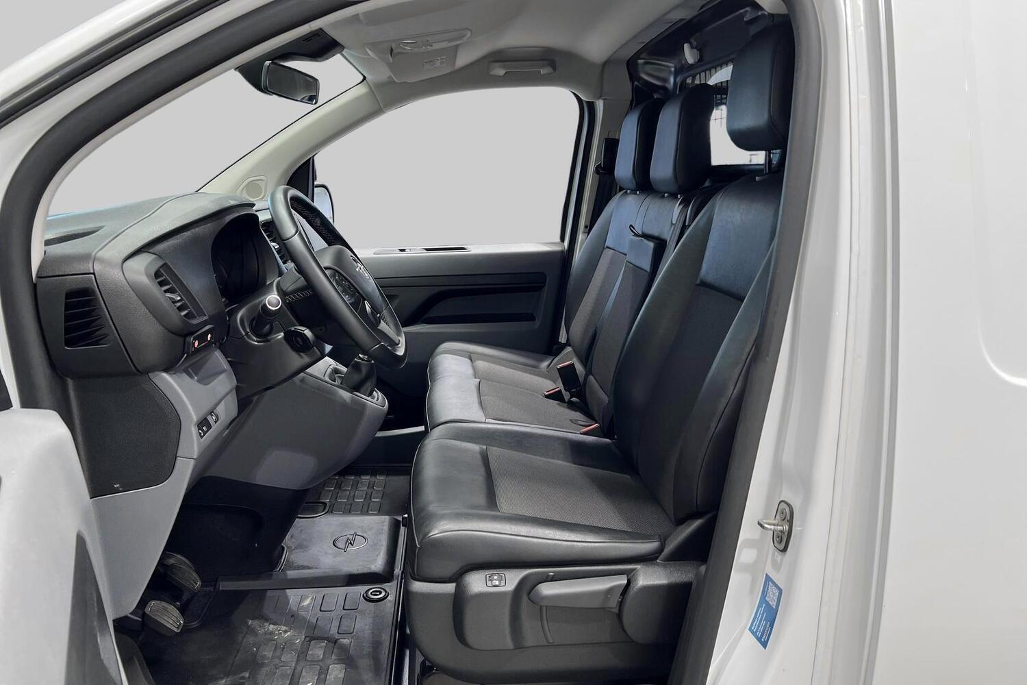 Opel Vivaro vaihtoauto