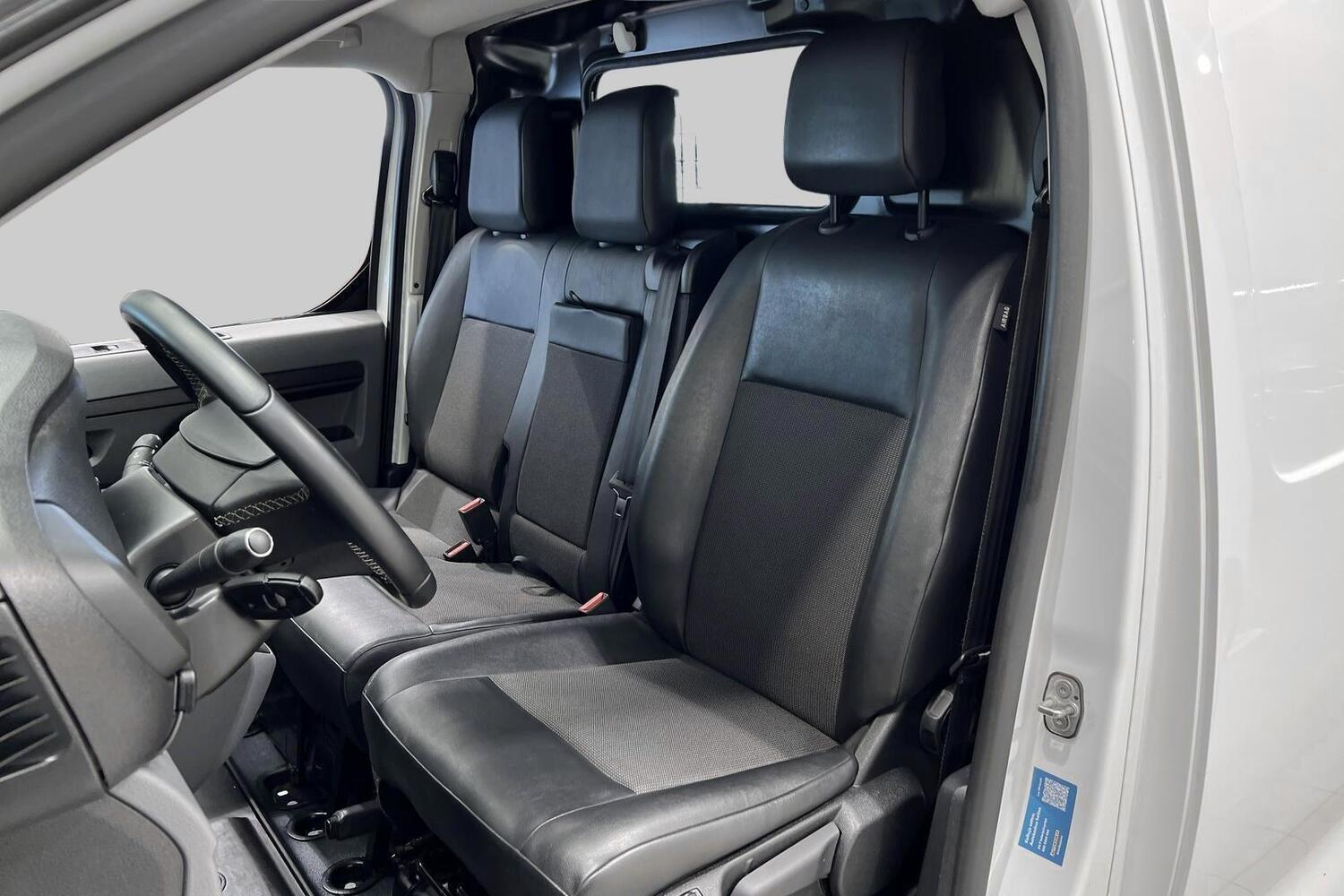 Opel Vivaro vaihtoauto