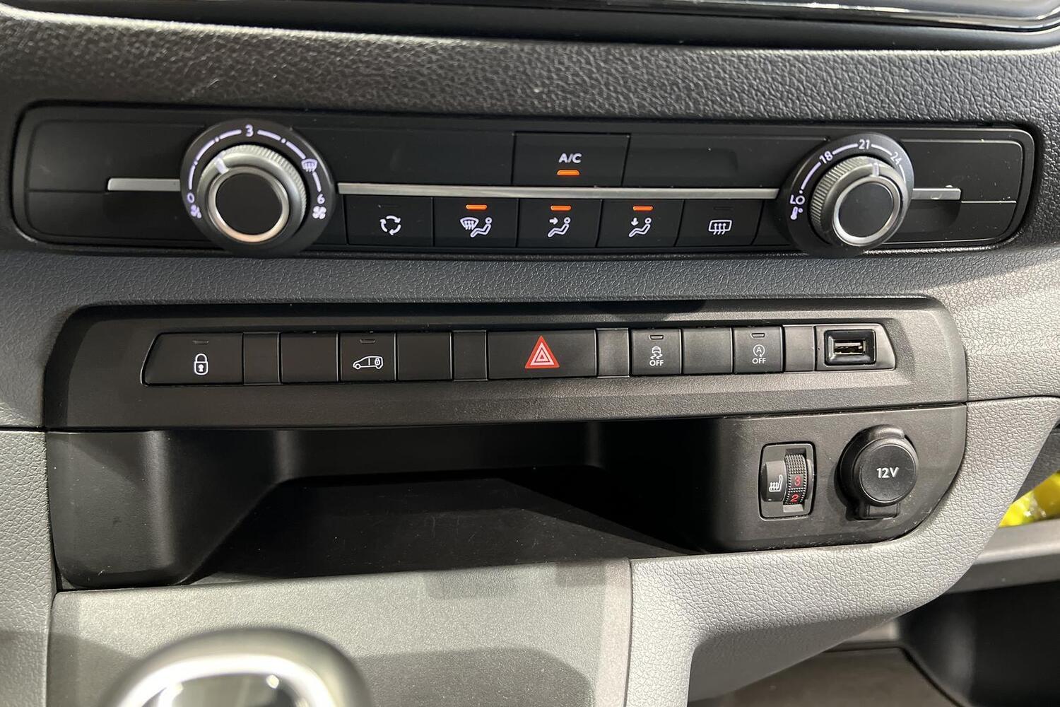 Opel Vivaro vaihtoauto