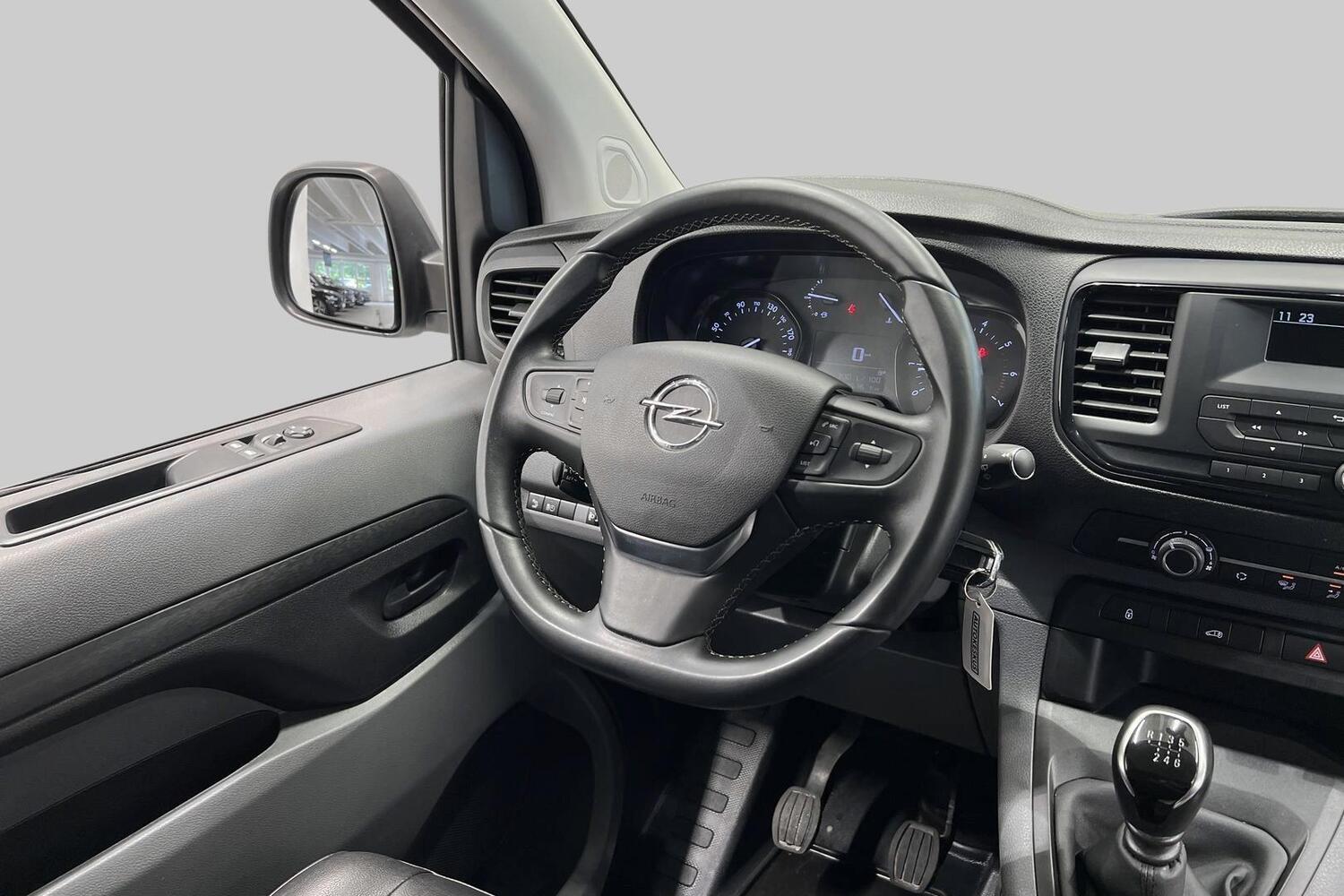 Opel Vivaro vaihtoauto