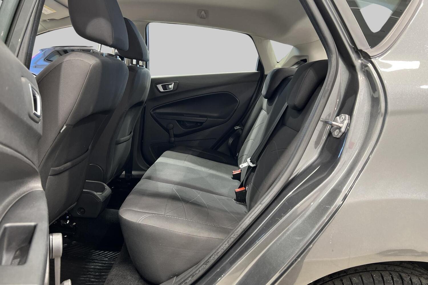 Ford Fiesta vaihtoauto