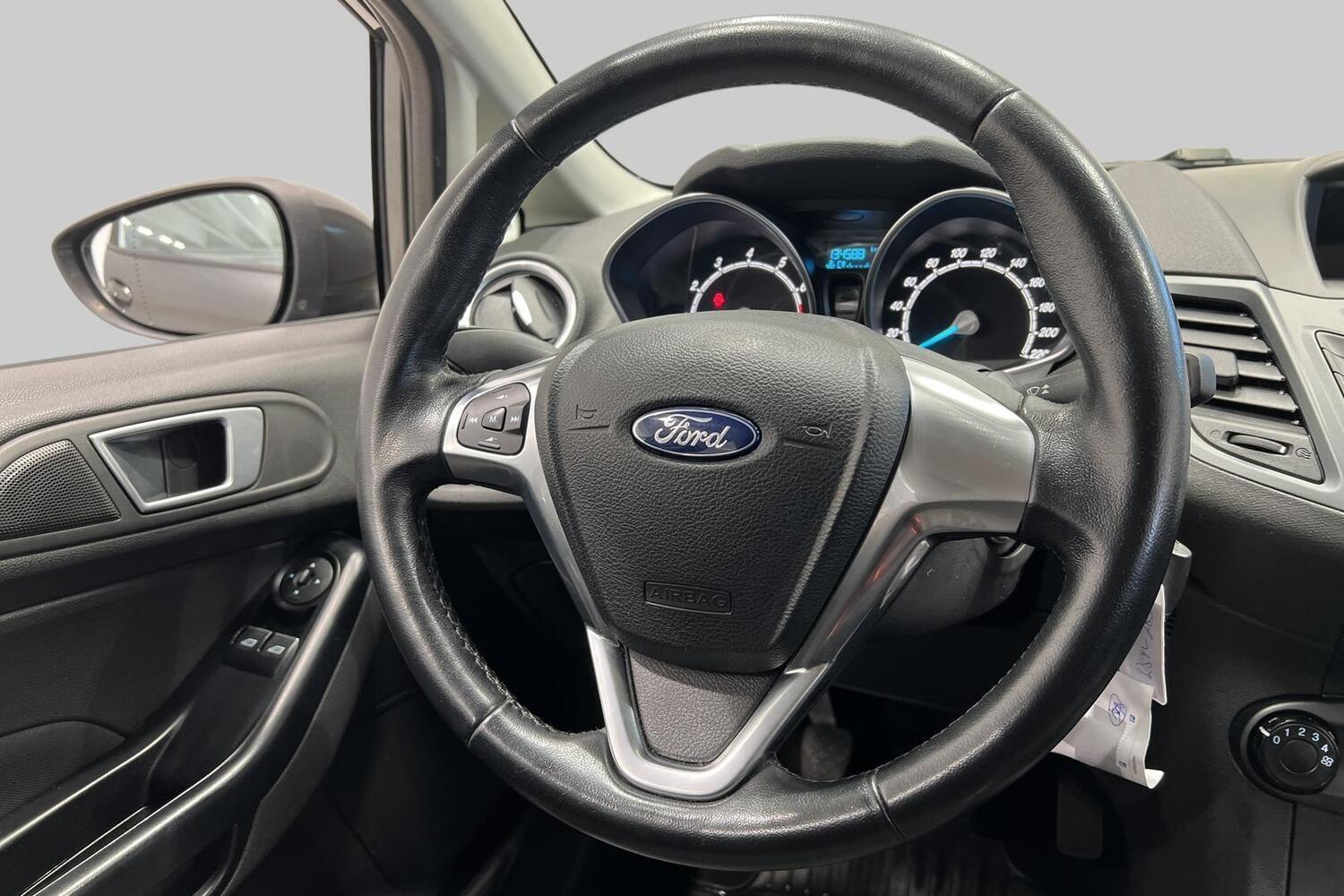 Ford Fiesta vaihtoauto