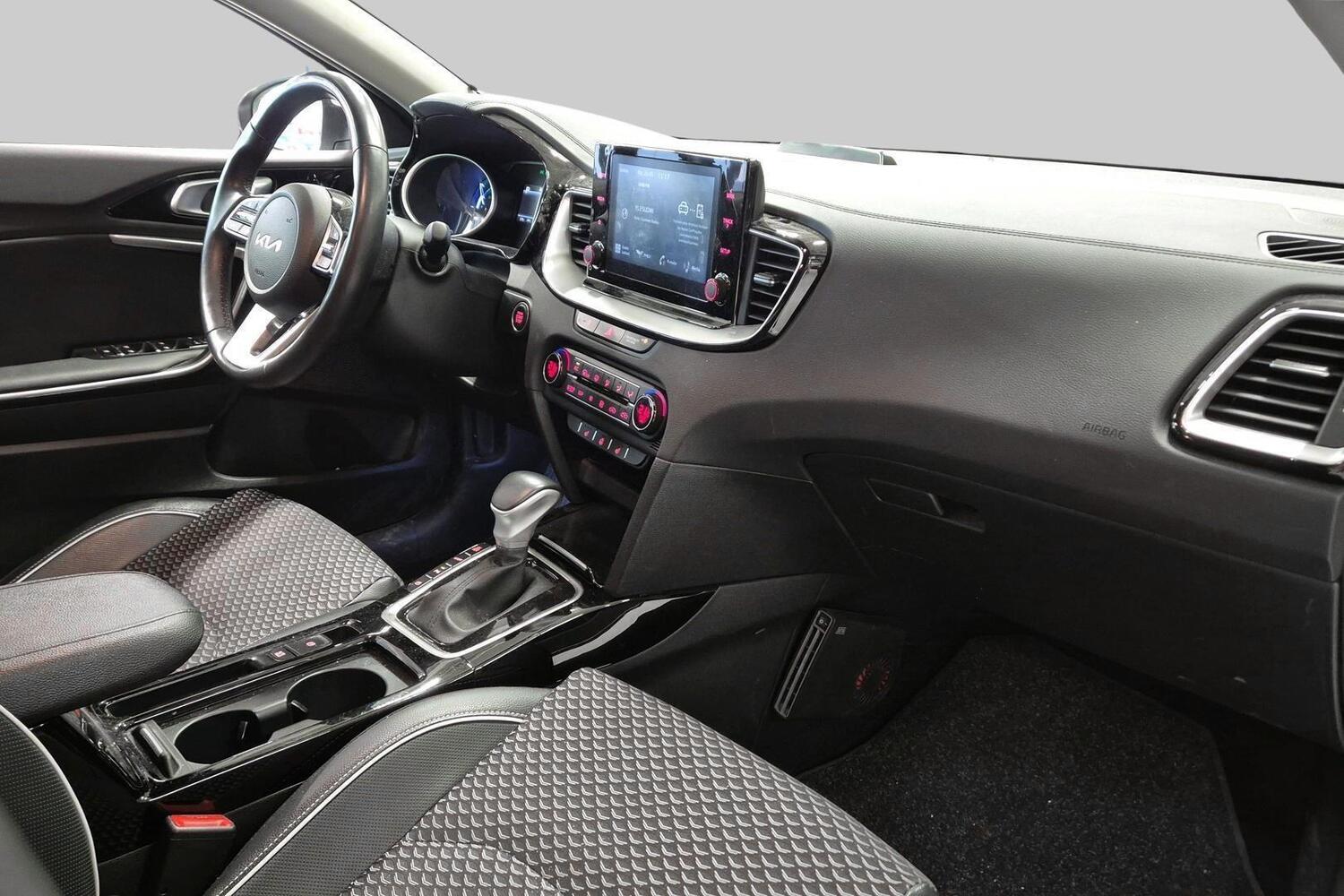 Kia XCeed vaihtoauto