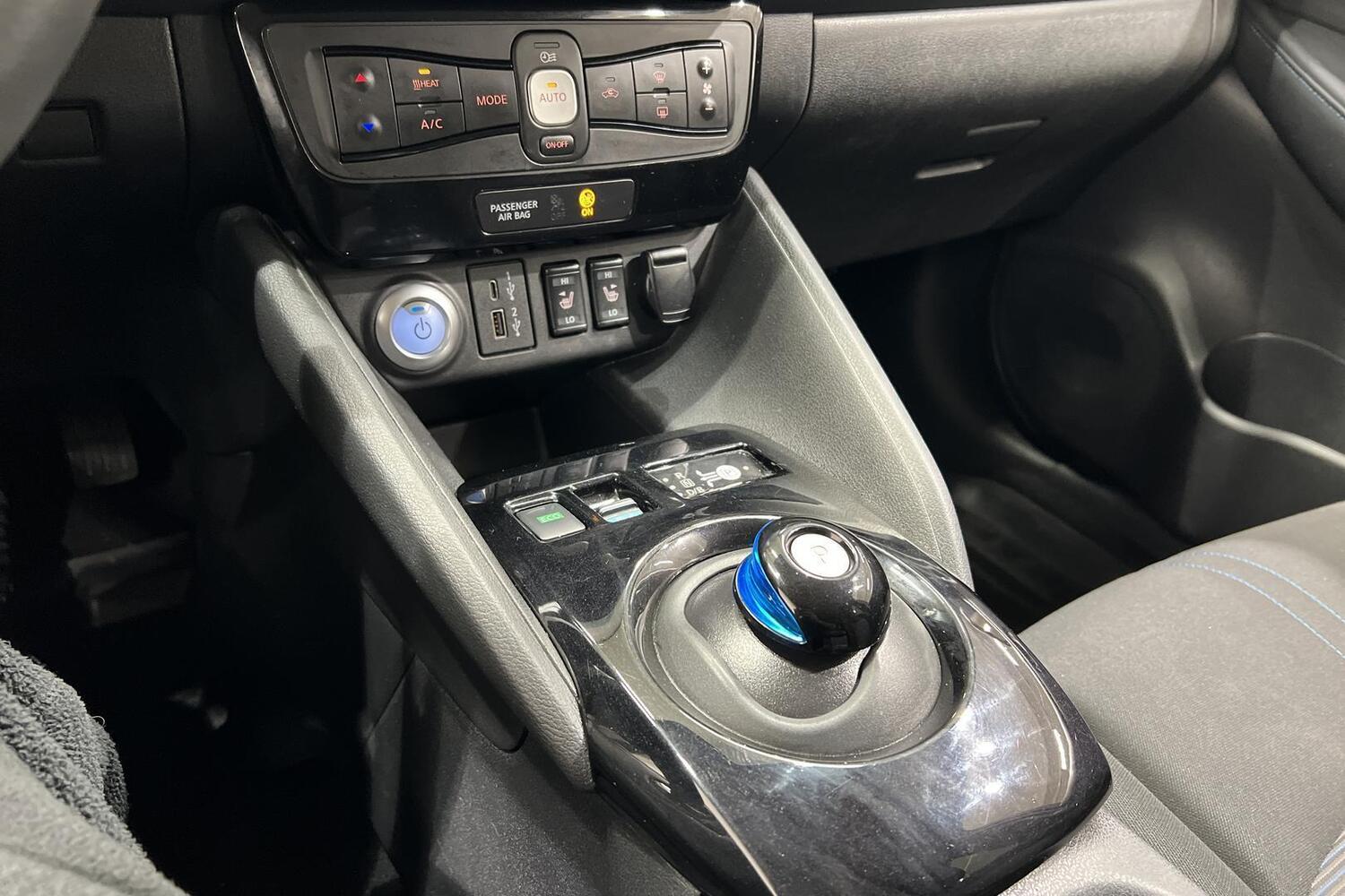 Nissan Leaf vaihtoauto