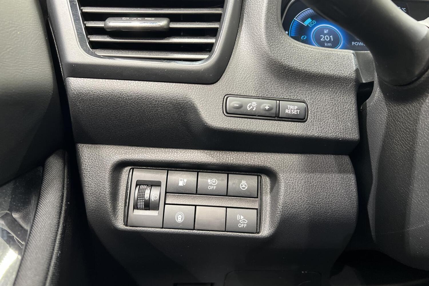 Nissan Leaf vaihtoauto