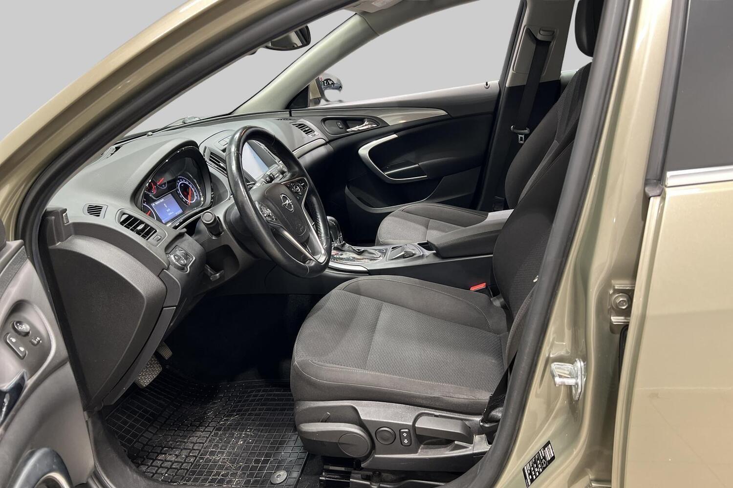 Opel Insignia vaihtoauto