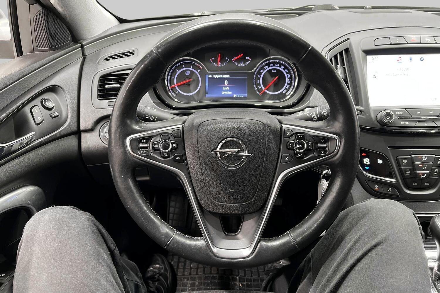 Opel Insignia vaihtoauto