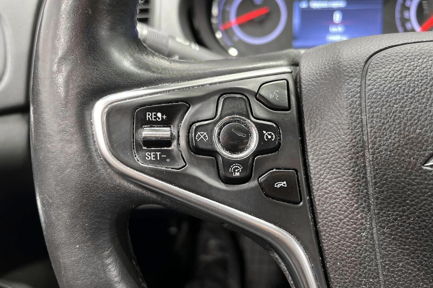 Opel Insignia vaihtoauto