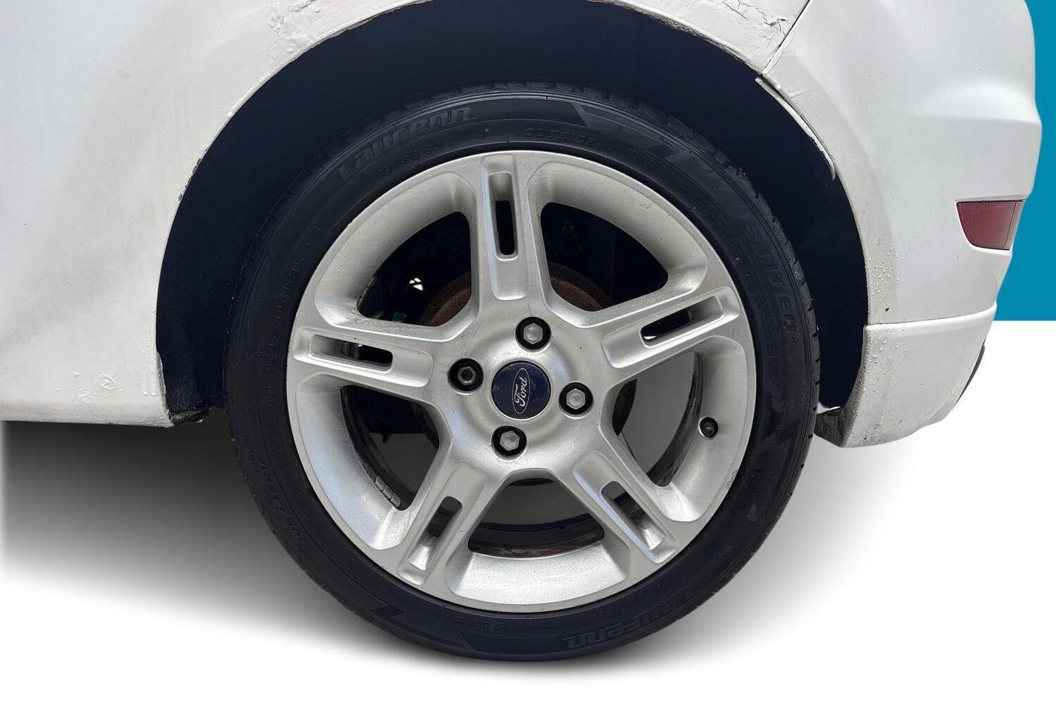 Ford Fiesta vaihtoauto