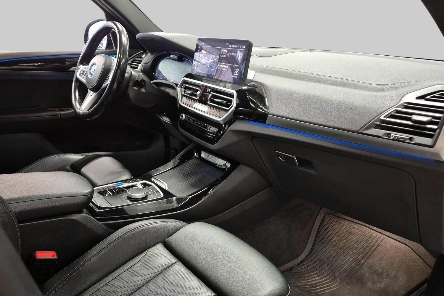 BMW iX3 vaihtoauto