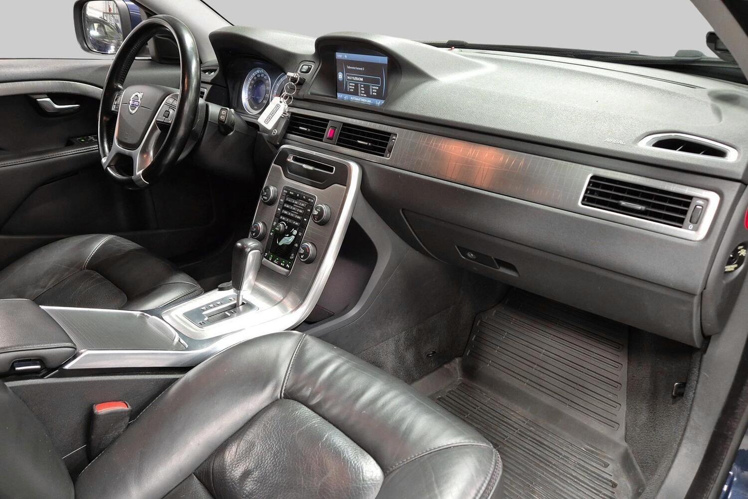 Volvo XC70 vaihtoauto