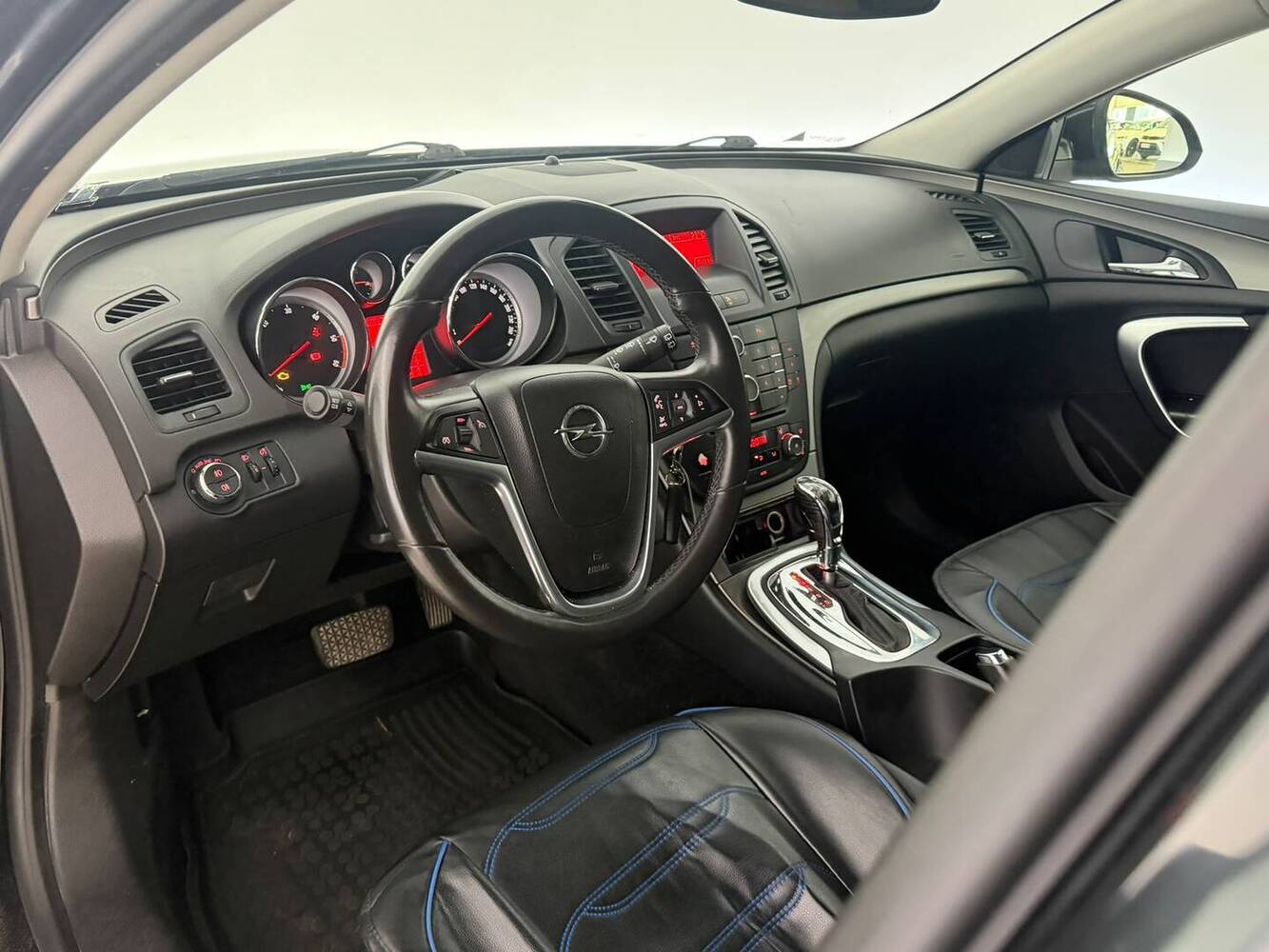 Opel Insignia vaihtoauto